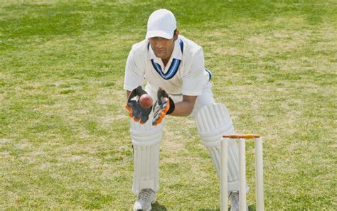 why do cricketers wear caps